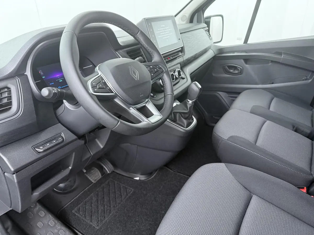 GB L1H1 T29 E-Tech advance | Parkeercamera | Navigatie | Keyless Entry |