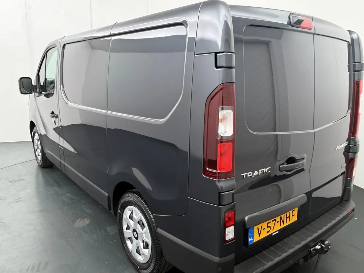 GB L1H1 T29 E-Tech advance | Parkeercamera | Navigatie | Keyless Entry |