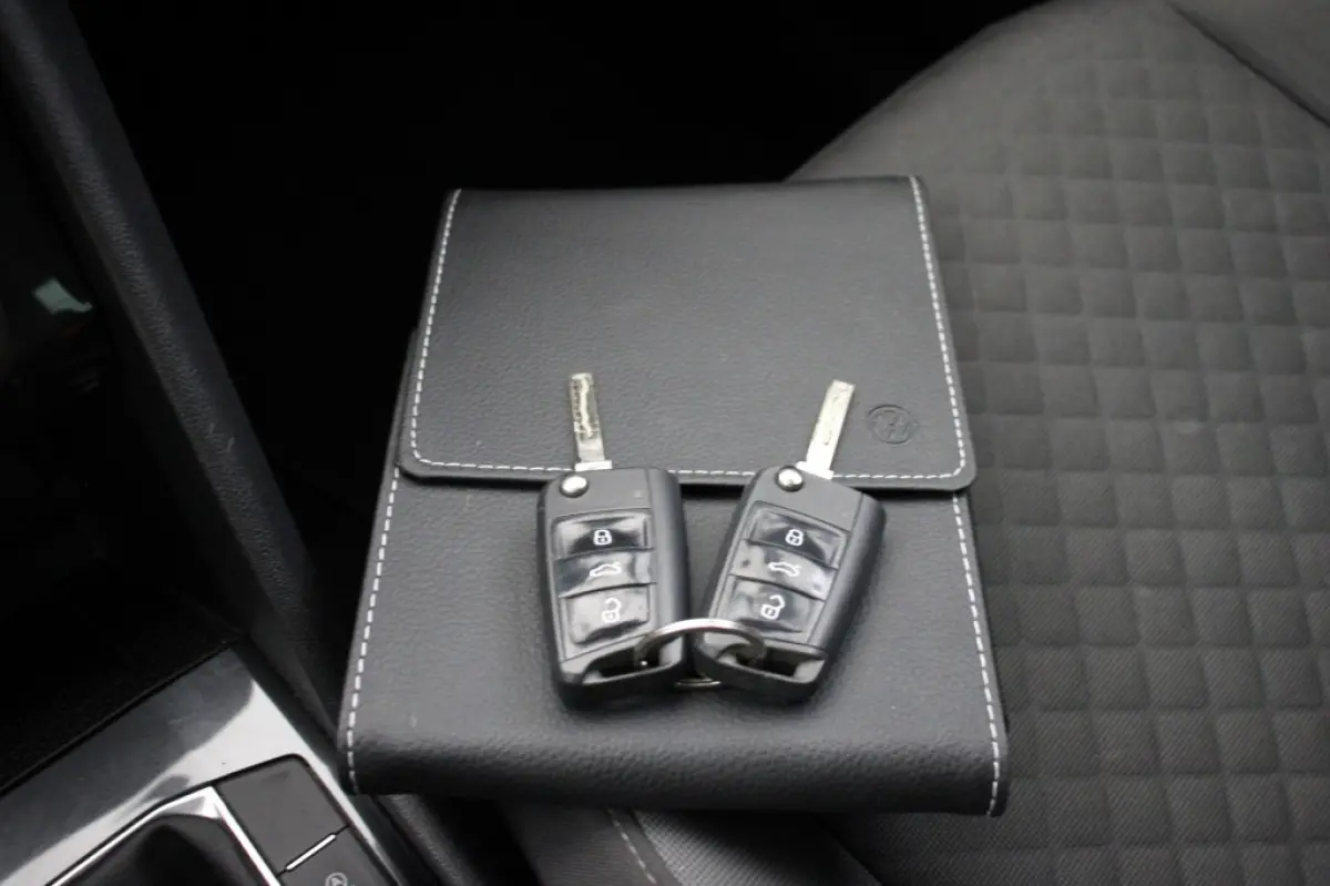 1.5 TSI Comfortline Business - Carplay, Adapt. Cruise, Stoelverw. Trehaak