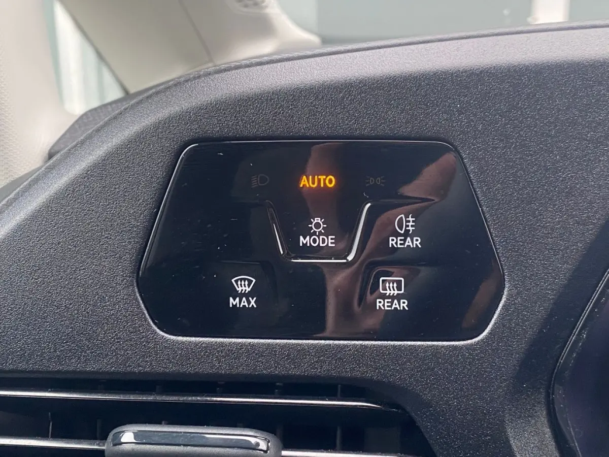 Maxi 2.0 TDI 102pk | Digit. Cockpit | Lat om Lat | Trekhaak | PDC