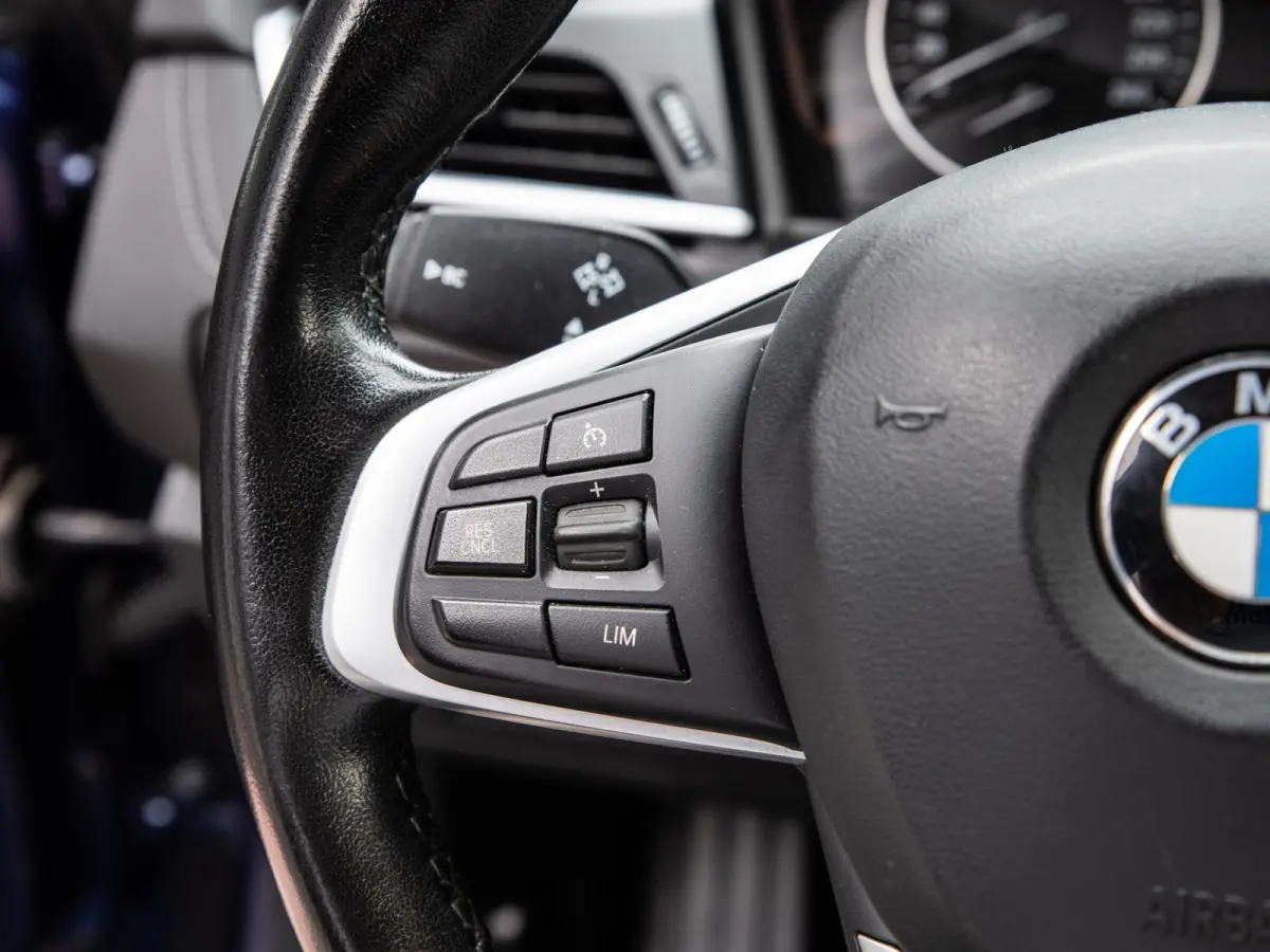218i 7p. Corporate Lease High Executive / SPORT LINE / NL AUTO / LEDER / HEAD UP / 7 ZITS