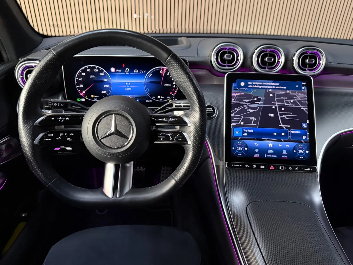 400e 4MATIC AMG Line 381PK - Pano