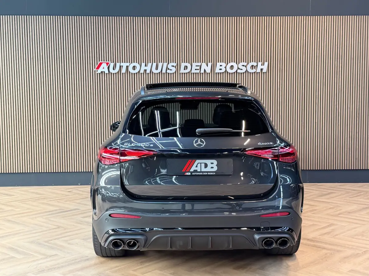 400e 4MATIC AMG Line 381PK - Pano