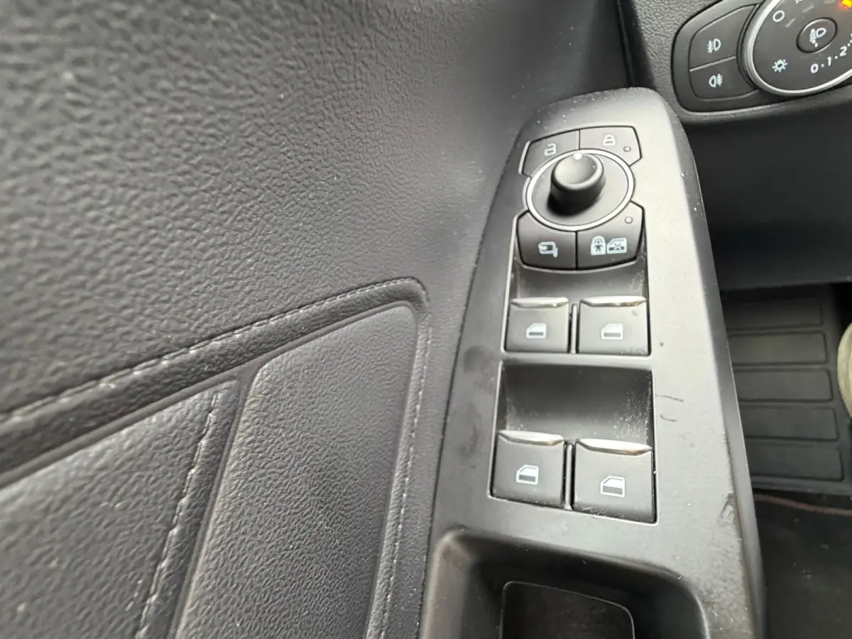 1.0 EcoBoost Hybrid ST Line X - Desert Island Blue - Virtual/Carplay/Camera