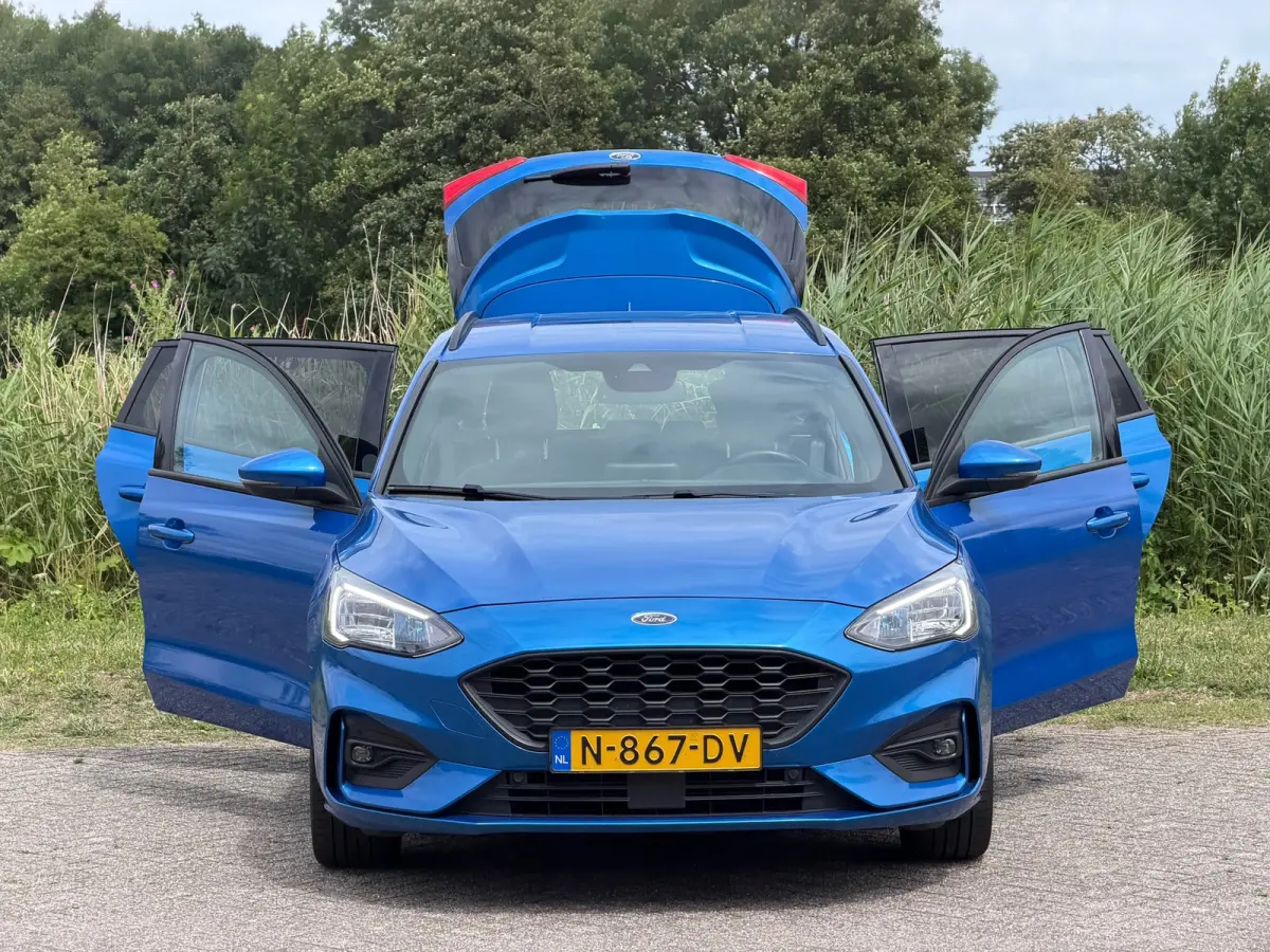 1.0 EcoBoost Hybrid ST Line X - Desert Island Blue - Virtual/Carplay/Camera