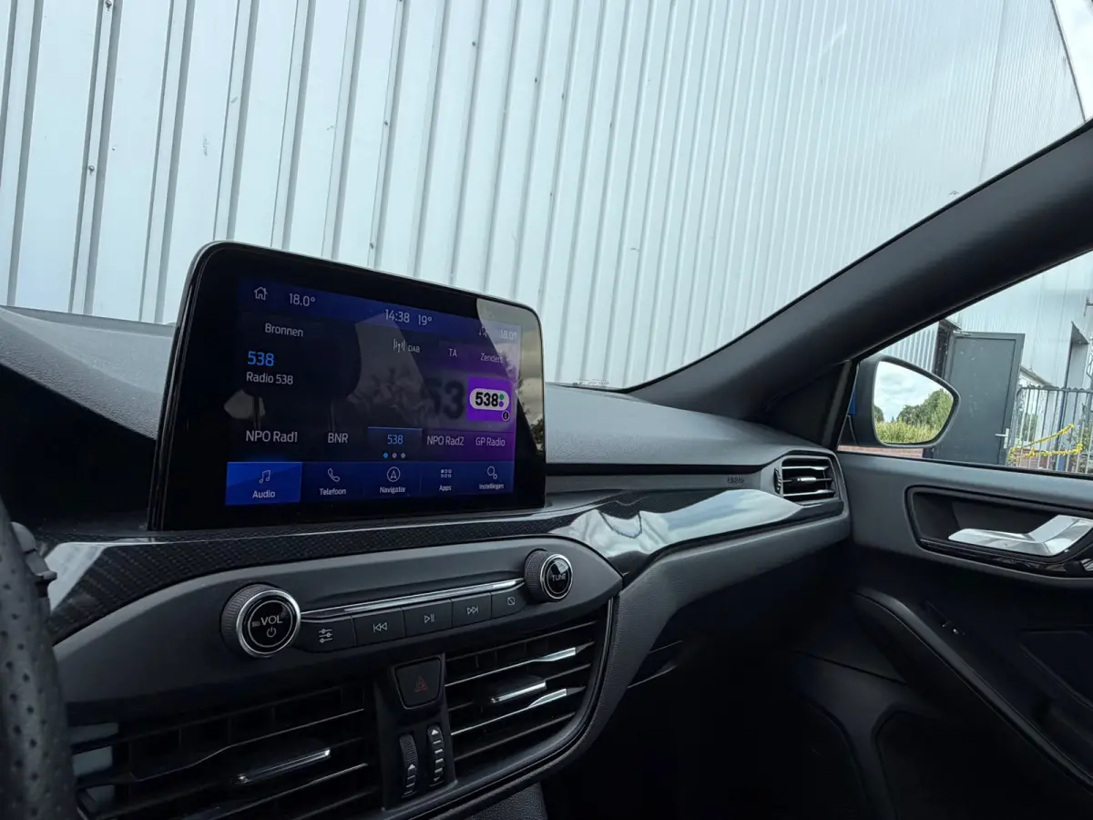 1.0 EcoBoost Hybrid ST Line X - Desert Island Blue - Virtual/Carplay/Camera