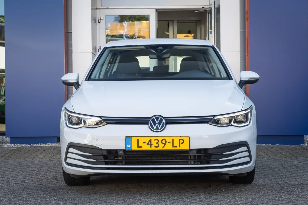 1.0 eTSI Life Business | Massage | Memory | Stoel+stuur verwarming | Cruise adaptief | Dodehoek detectie | Camera | Apple Carplay/Android Auto | Achteruitrijcamera | Apple Carplay/Android Au