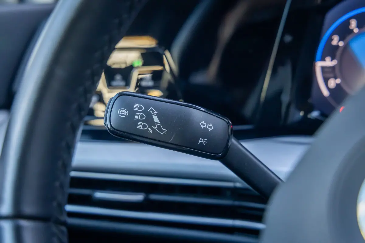 1.0 eTSI Life Business | Massage | Memory | Stoel+stuur verwarming | Cruise adaptief | Dodehoek detectie | Camera | Apple Carplay/Android Auto | Achteruitrijcamera | Apple Carplay/Android Au