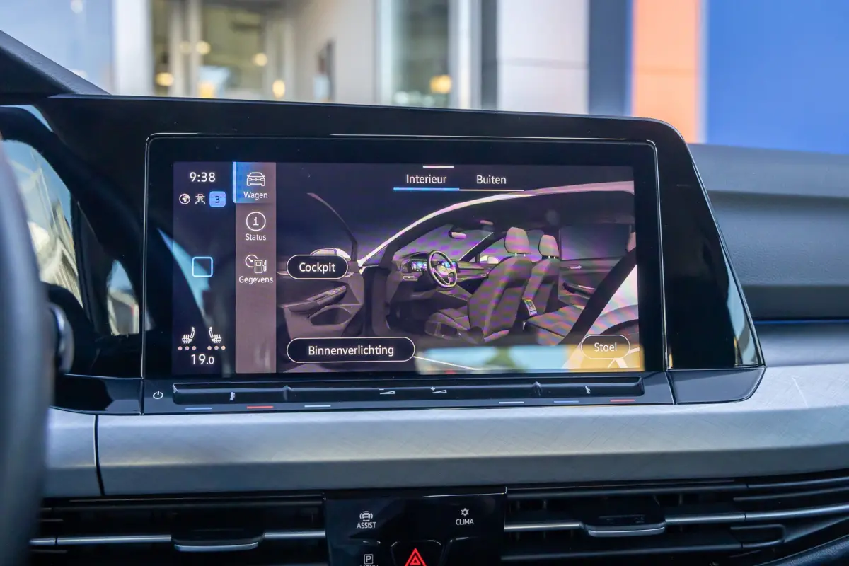 1.0 eTSI Life Business | Massage | Memory | Stoel+stuur verwarming | Cruise adaptief | Dodehoek detectie | Camera | Apple Carplay/Android Auto | Achteruitrijcamera | Apple Carplay/Android Au