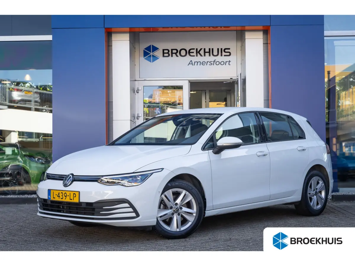 1.0 eTSI Life Business | Massage | Memory | Stoel+stuur verwarming | Cruise adaptief | Dodehoek detectie | Camera | Apple Carplay/Android Auto | Achteruitrijcamera | Apple Carplay/Android Au