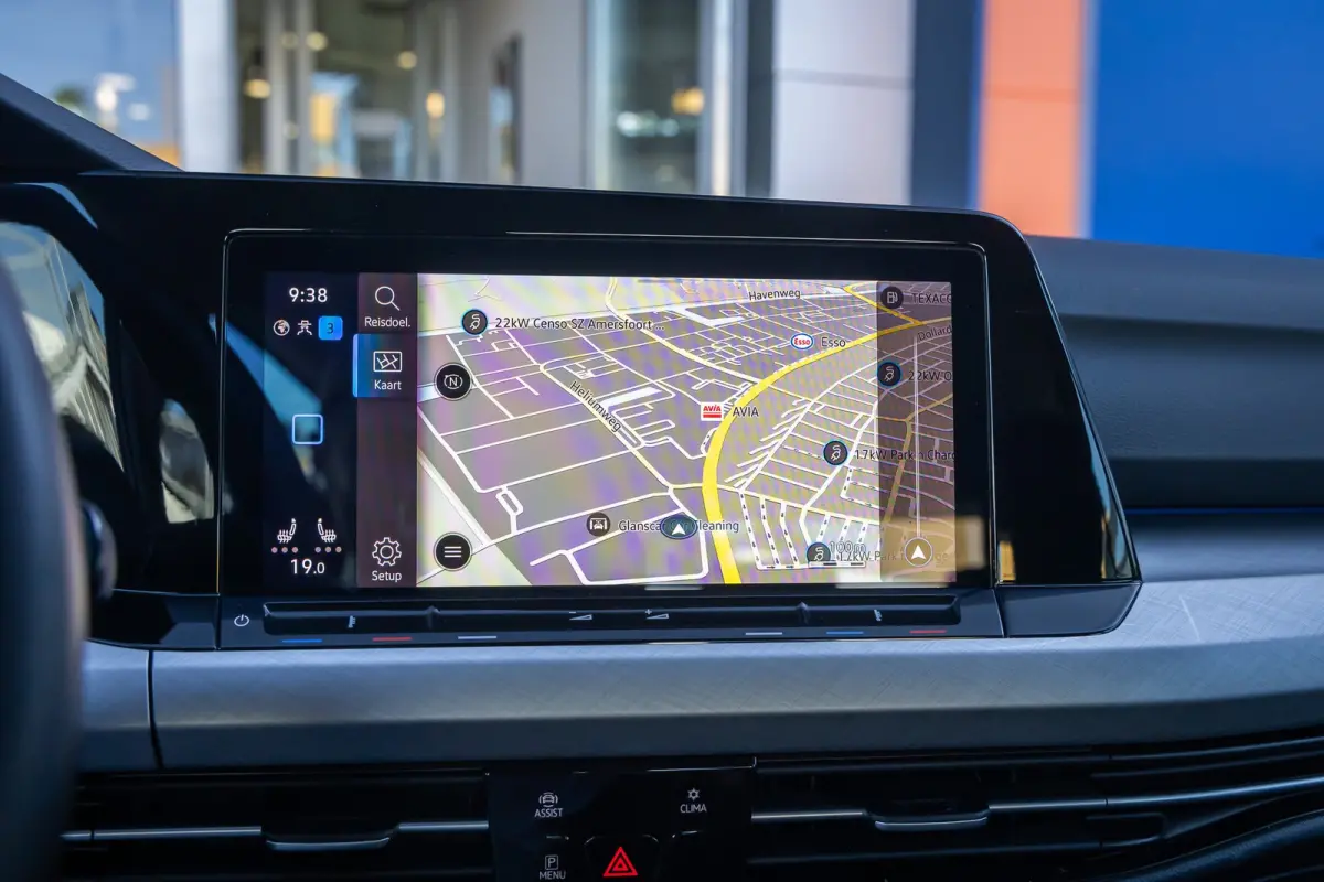 1.0 eTSI Life Business | Massage | Memory | Stoel+stuur verwarming | Cruise adaptief | Dodehoek detectie | Camera | Apple Carplay/Android Auto | Achteruitrijcamera | Apple Carplay/Android Au