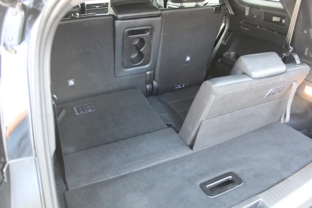 E-Tech full hybrid 200 techno 7p. Lichtmetalen velgen 19", PDC voor en achter.