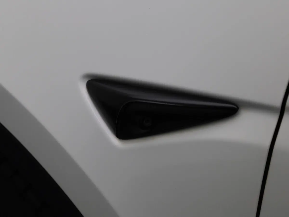 Premium Long Range RWD 75 kWh | PANO | ACC | Blindspot | Keyless | Stoelverarming | Lane Assist |