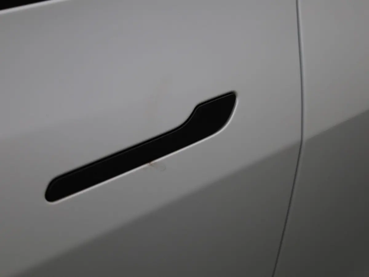 Premium Long Range RWD 75 kWh | PANO | ACC | Blindspot | Keyless | Stoelverarming | Lane Assist |