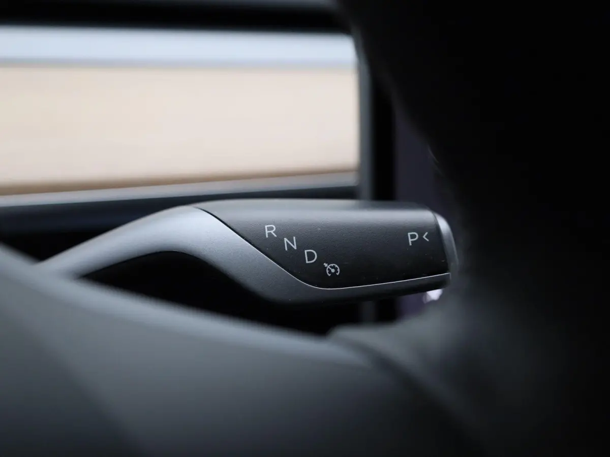 Premium Long Range RWD 75 kWh | PANO | ACC | Blindspot | Keyless | Stoelverarming | Lane Assist |
