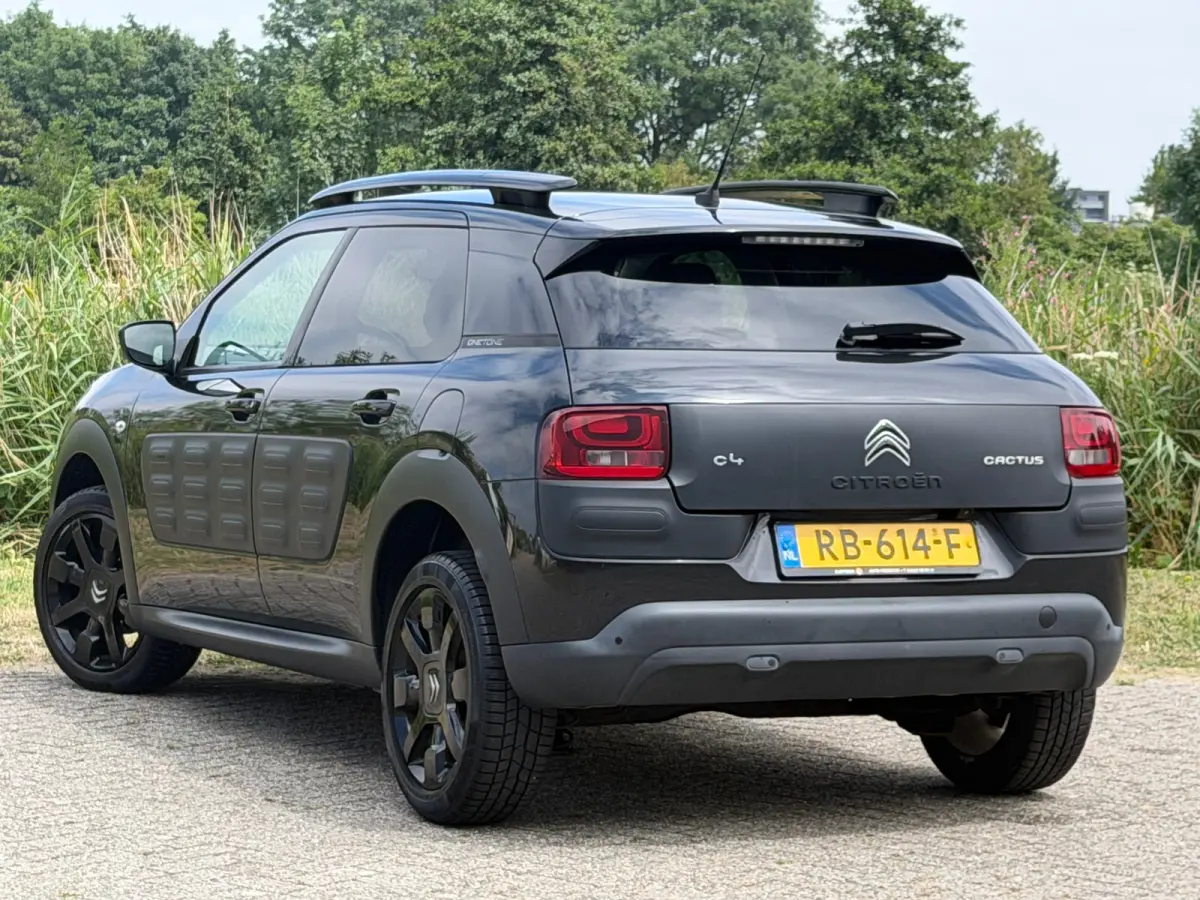1.2 PureTech One-Tone 110pk Automaat - Noir Obsedien - Chique
