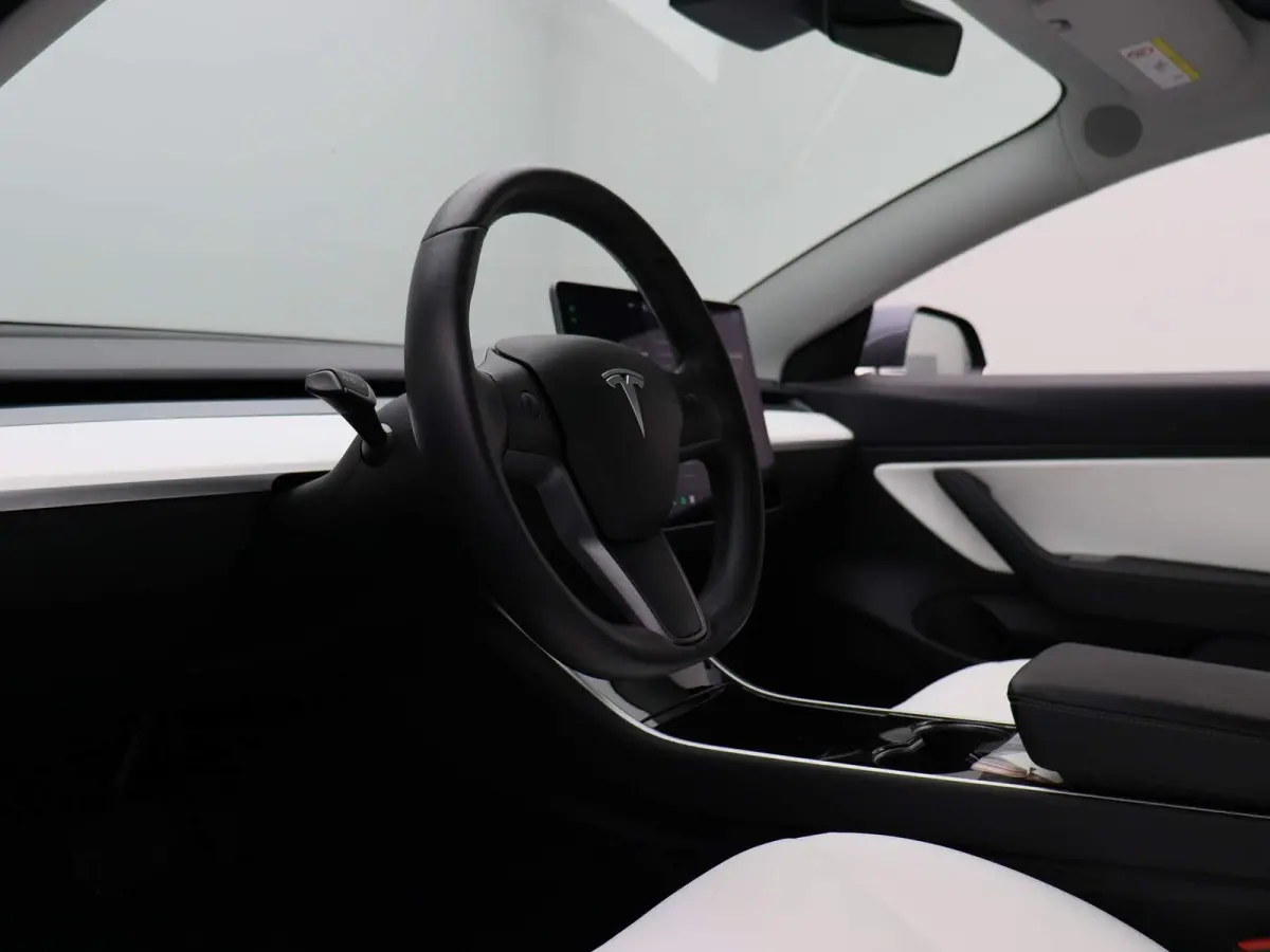 Long Range AWD 75 kWh | ECC | Navi | Leder | LMV | Panorama | PDC | LED | Cam |