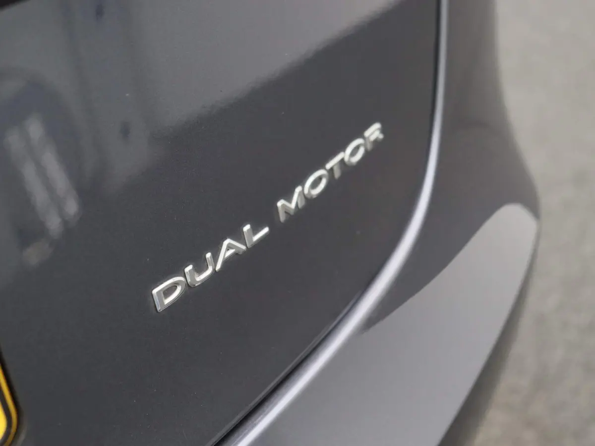 Long Range AWD 75 kWh | ECC | Navi | Leder | LMV | Panorama | PDC | LED | Cam |