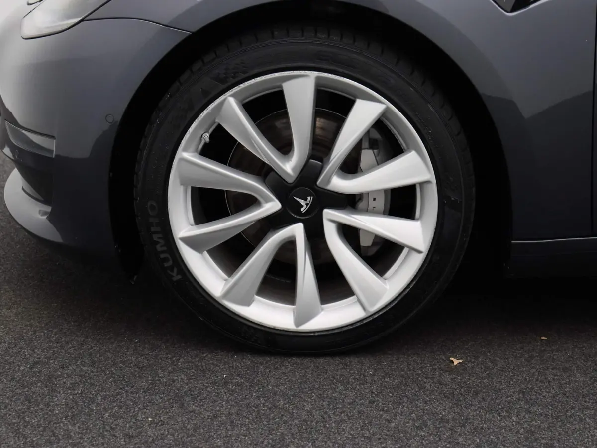 Long Range AWD 75 kWh | ECC | Navi | Leder | LMV | Panorama | PDC | LED | Cam |