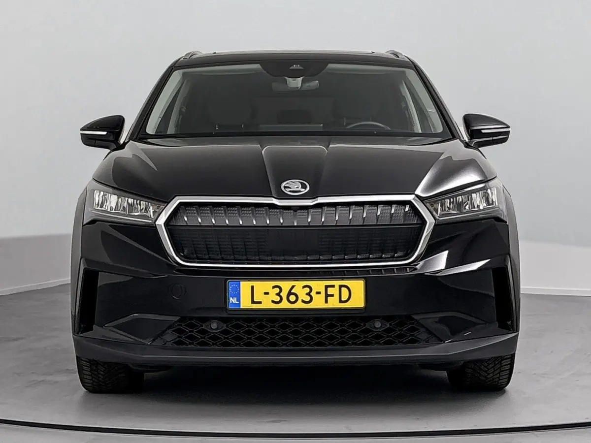 60 | SOH 91% | Apple Carplay | Android Auto | Bluetooth | Buitenspiegels Elektrisch verstel- en Verwarmbaar | Cruise Control Adaptief | Electronic Climate Control | Lichtmetalen Velgen | Nav