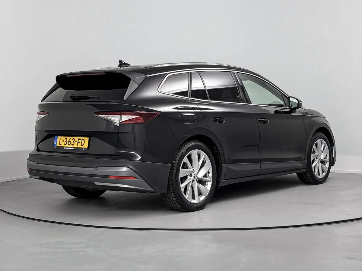 60 | SOH 91% | Apple Carplay | Android Auto | Bluetooth | Buitenspiegels Elektrisch verstel- en Verwarmbaar | Cruise Control Adaptief | Electronic Climate Control | Lichtmetalen Velgen | Nav