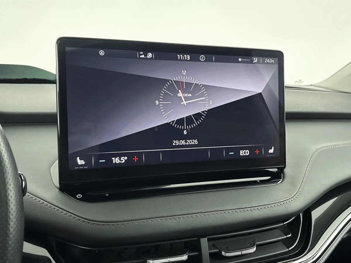 60 | SOH 91% | Apple Carplay | Android Auto | Bluetooth | Buitenspiegels Elektrisch verstel- en Verwarmbaar | Cruise Control Adaptief | Electronic Climate Control | Lichtmetalen Velgen | Nav