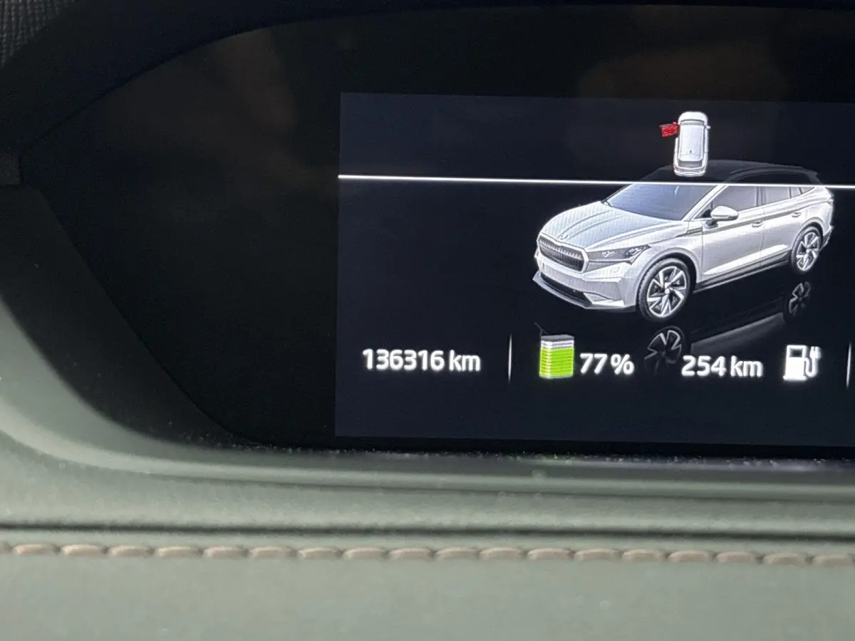 60 | SOH 91% | Apple Carplay | Android Auto | Bluetooth | Buitenspiegels Elektrisch verstel- en Verwarmbaar | Cruise Control Adaptief | Electronic Climate Control | Lichtmetalen Velgen | Nav