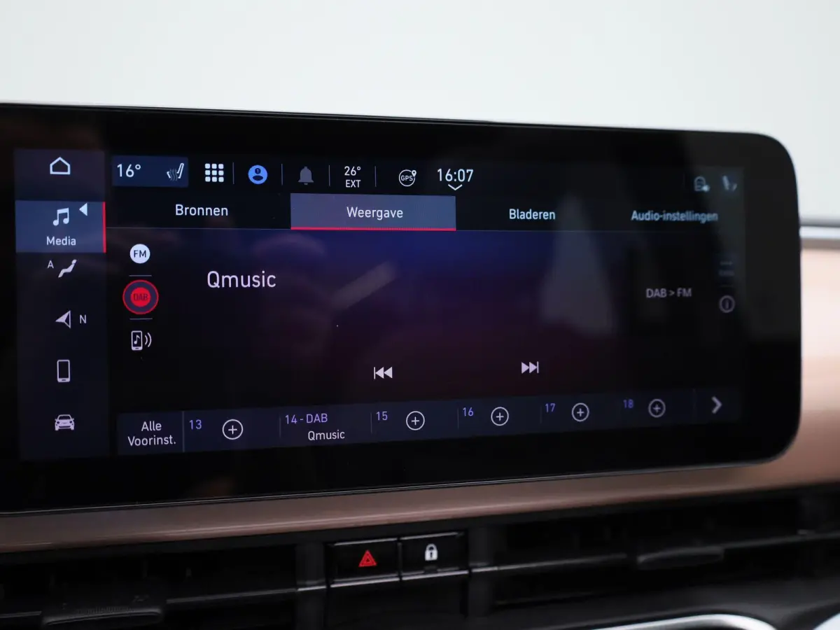 Icon 42 kWh | Cruise Control | Stoelverwarming | DAB | Apple Carplay/Android Auto | lichtmetalen velgen 16" |