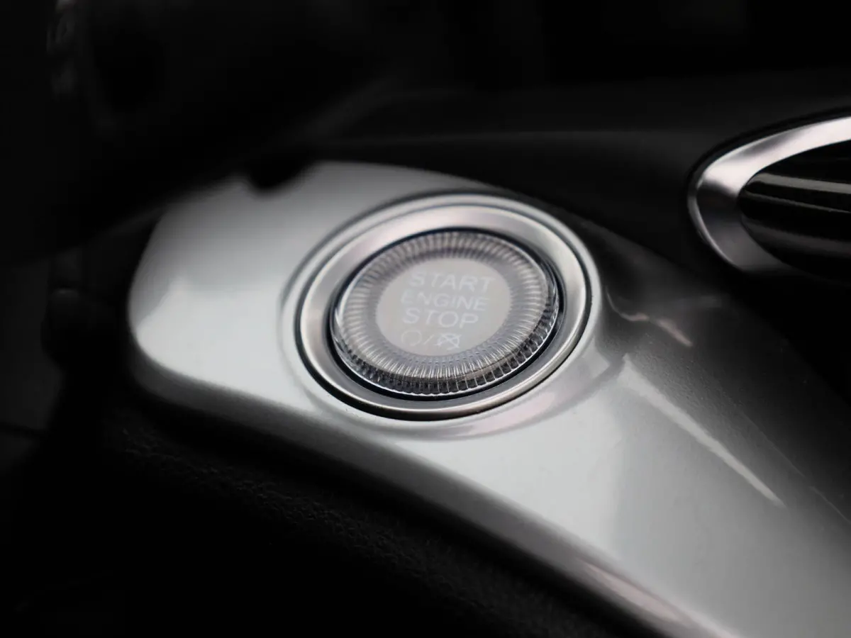 Icon 42 kWh | Cruise Control | Stoelverwarming | DAB | Apple Carplay/Android Auto | lichtmetalen velgen 16" |