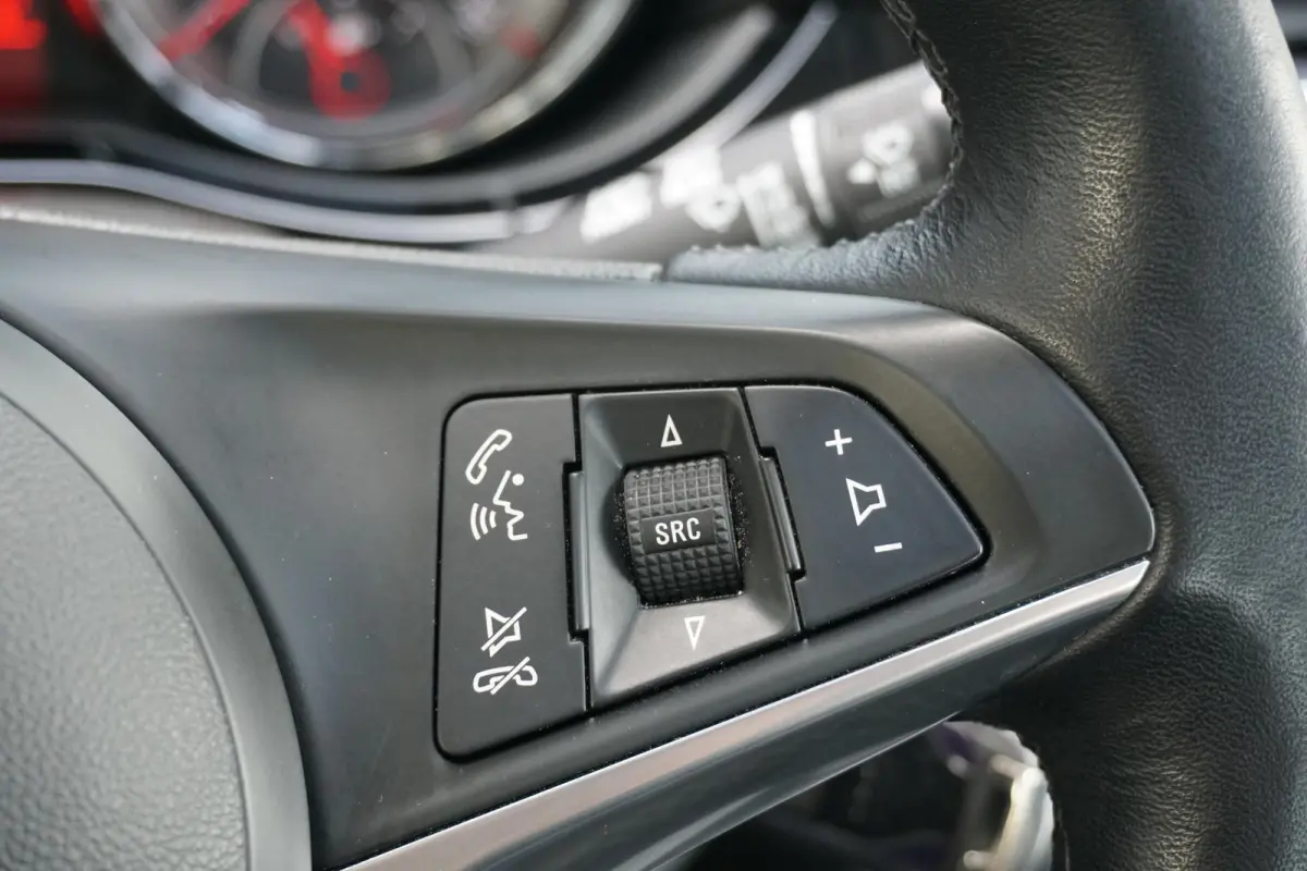 1.0 Turbo Glam Favourite + LEDER / PANO / APPLE CARPLAY