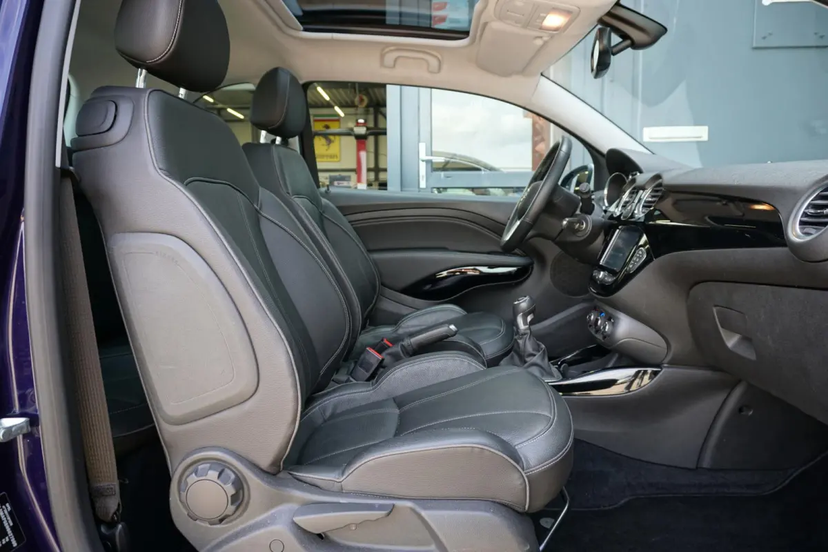 1.0 Turbo Glam Favourite + LEDER / PANO / APPLE CARPLAY