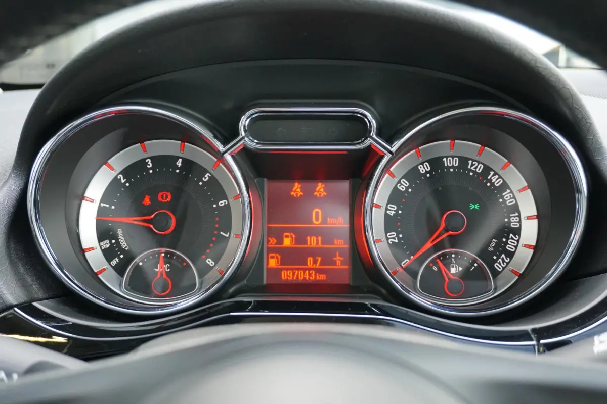 1.0 Turbo Glam Favourite + LEDER / PANO / APPLE CARPLAY