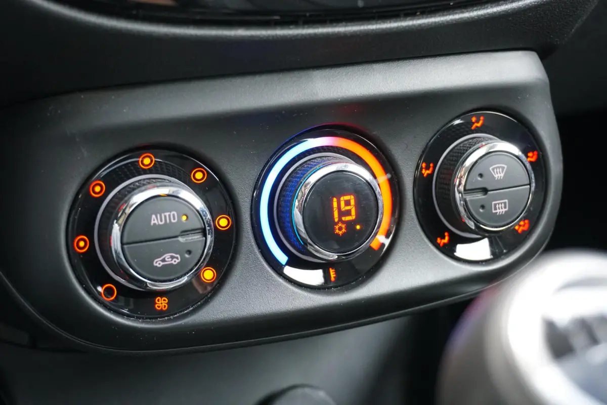 1.0 Turbo Glam Favourite + LEDER / PANO / APPLE CARPLAY