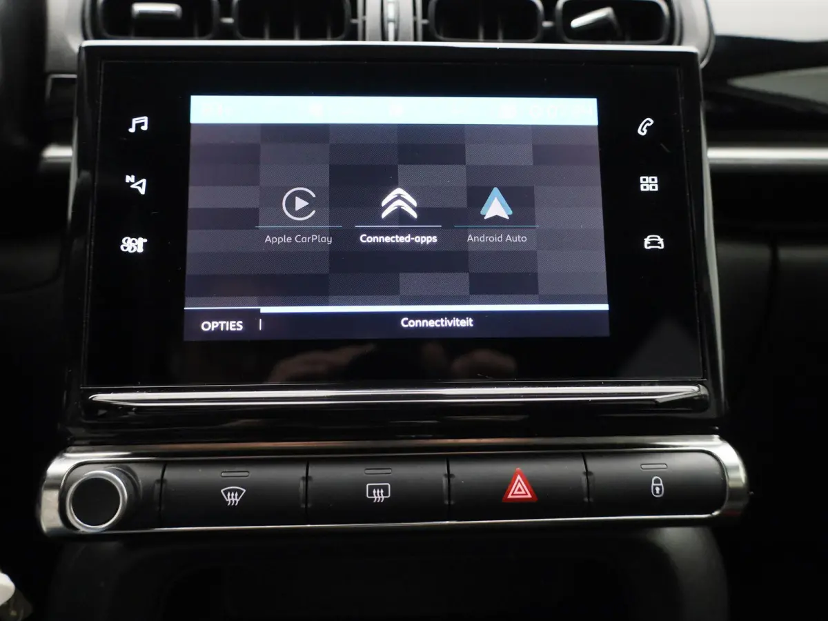 1.2 PureTech 82 S&S MAN Feel | Cruise Control | Lane Assist | Apple Carplay/Android Auto |