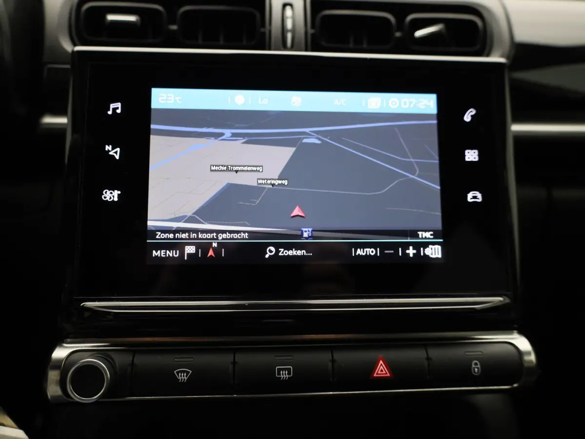 1.2 PureTech 82 S&S MAN Feel | Cruise Control | Lane Assist | Apple Carplay/Android Auto |