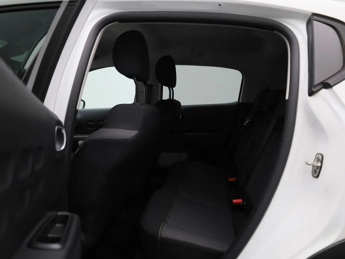 1.2 PureTech 82 S&S MAN Feel | Cruise Control | Lane Assist | Apple Carplay/Android Auto |