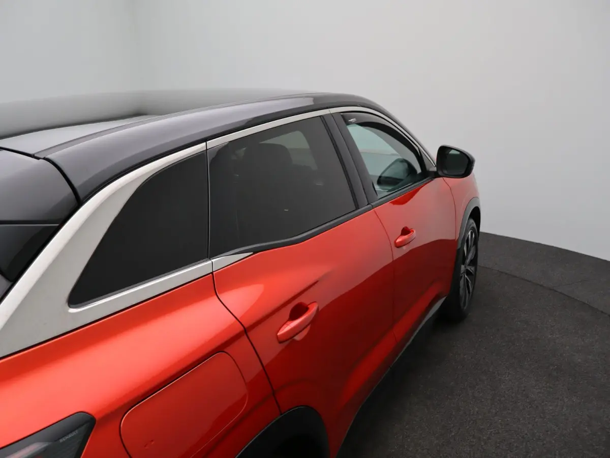 techno E-Tech full hybrid 200 | Parkeercamera | Google Navigatie | Trekhaak