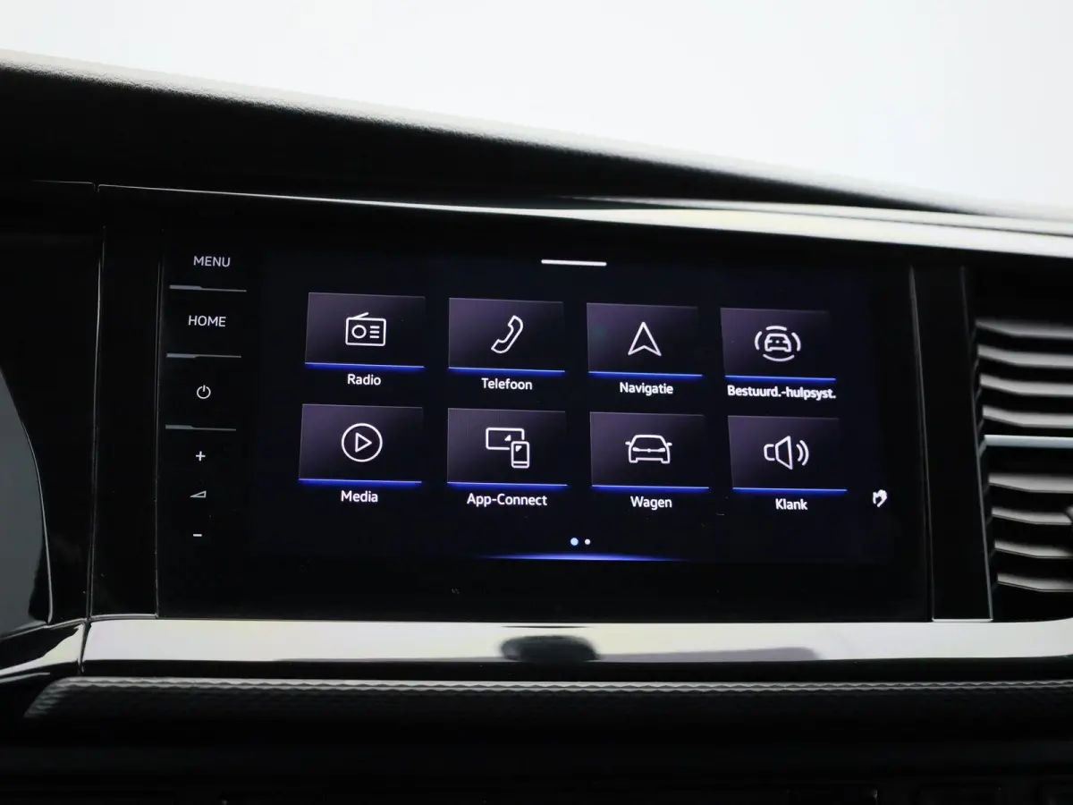 2.0 TDI L2H1 Bulli 150PK | Automaat | Dubbele Cabine | Trekhaak | Parkeersensoren Voor + Achter | Achteruitrijcamera | Adaptive Cruise Control | Multifunctioneel Stuurwiel | Voorruit Verwarm