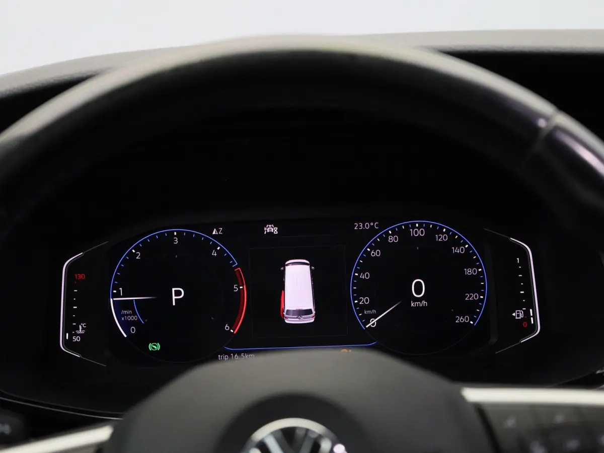 2.0 TDI L2H1 Bulli 150PK | Automaat | Dubbele Cabine | Trekhaak | Parkeersensoren Voor + Achter | Achteruitrijcamera | Adaptive Cruise Control | Multifunctioneel Stuurwiel | Voorruit Verwarm