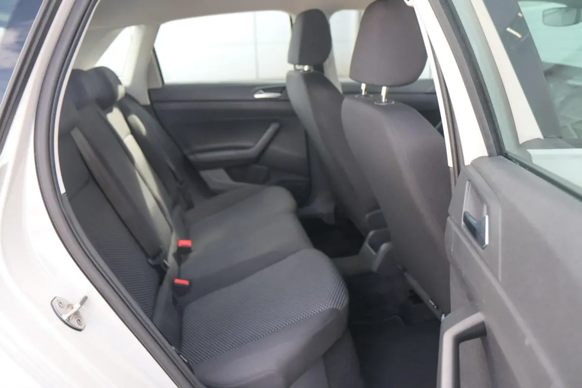 1.0 MPI 80pk Polo | App Connect | Parkeersensoren Achter | Airco