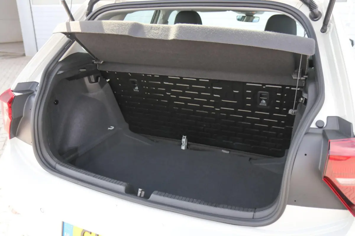 1.0 MPI 80pk Polo | App Connect | Parkeersensoren Achter | Airco