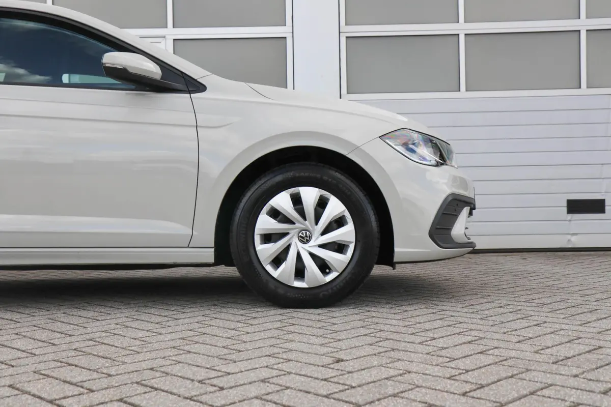1.0 MPI 80pk Polo | App Connect | Parkeersensoren Achter | Airco