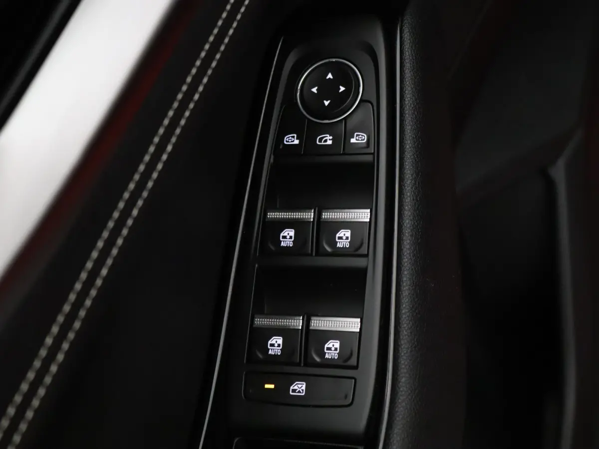 E-Tech full hybrid 200pk techno Apple Carplay/Android Auto