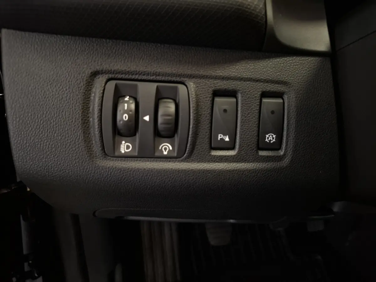 0.9 TCe Limited Trekhaak Navigatie 19" LM velgen Nieuwe APK Garantie