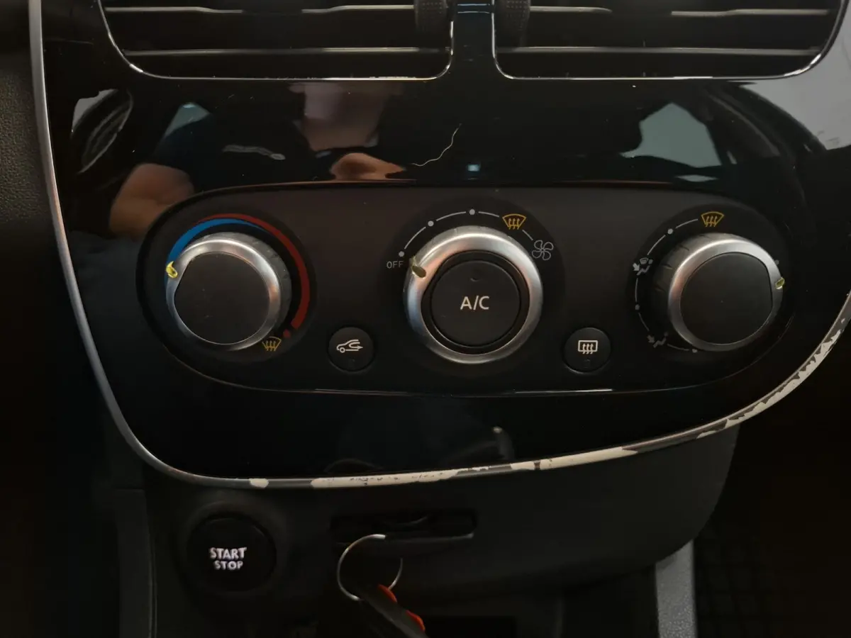 0.9 TCe Limited Trekhaak Navigatie 19" LM velgen Nieuwe APK Garantie