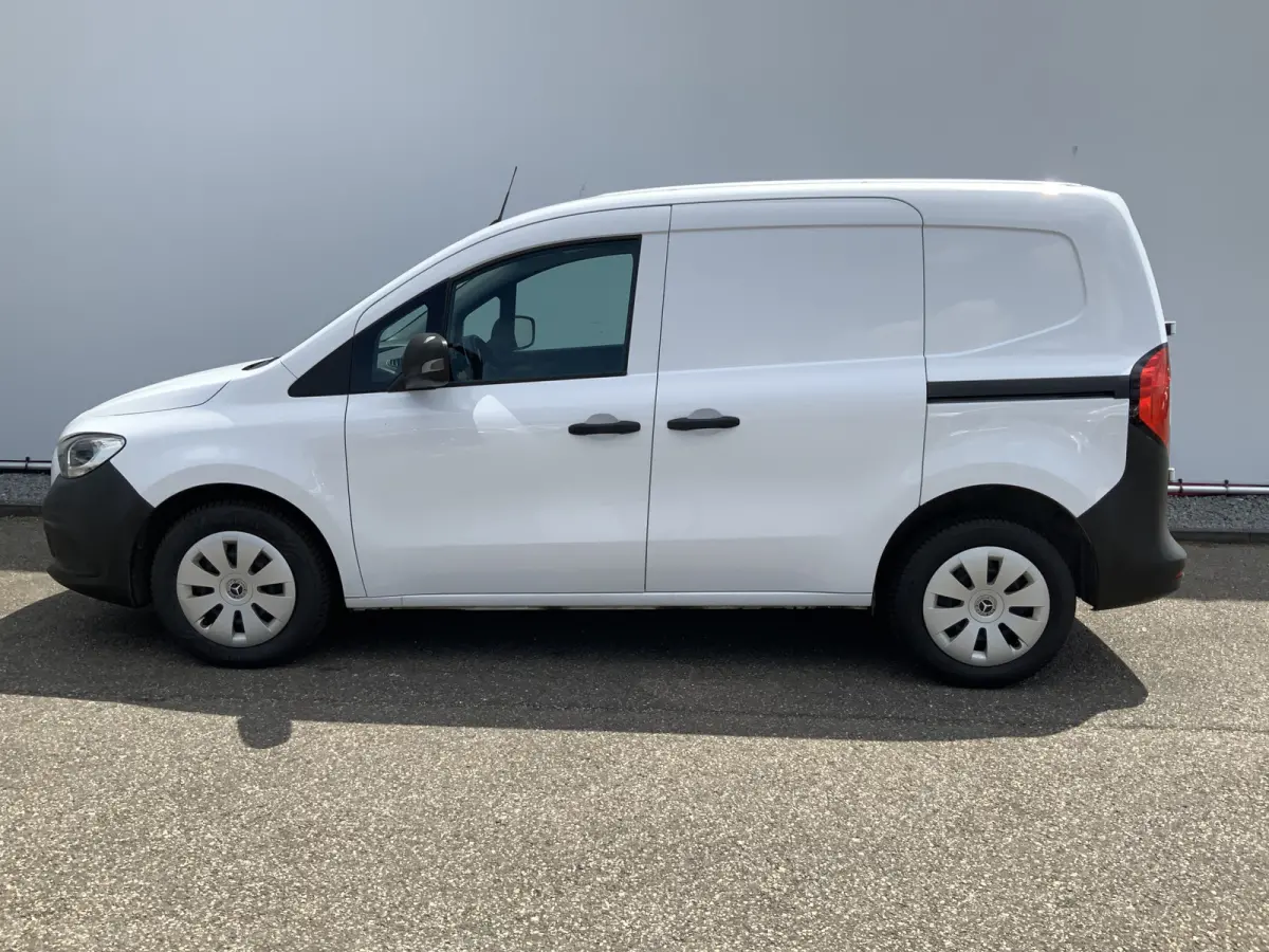 110 CDI L1 Base Cruise Camera Dub Schuifdeur Euro 6