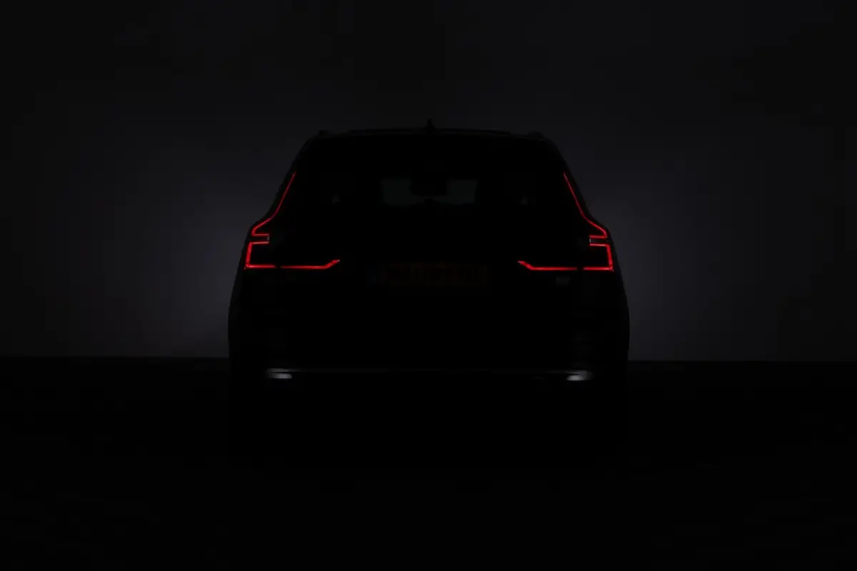 2.0 T6 Plug-in hybrid AWD Core | LEDER | PANORAMADAK | MAPS | Full LED
