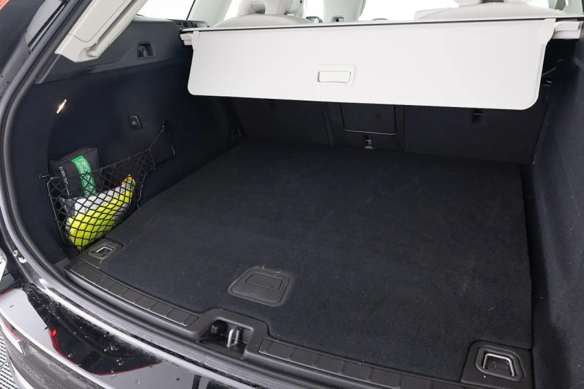 2.0 T6 Plug-in hybrid AWD Core | LEDER | PANORAMADAK | MAPS | Full LED