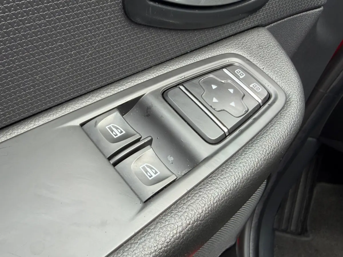 0.9 TCe Limited| Rouge Flamme | Airco | Cruise Control | Zuinig & Ruim | Keurig