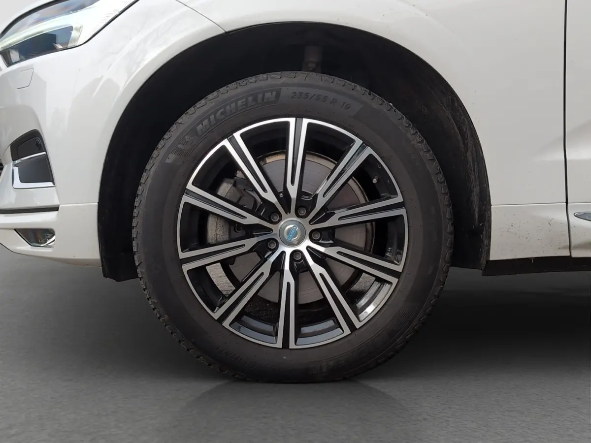 2.0 T5 AWD Inscription | VERWACHT | Camera | Trekhaak | Stuur verwarming | Cruise control |